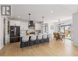Kitchen - 126 Aspen Circle, Thames Centre, ON N0M2P0 Photo 9