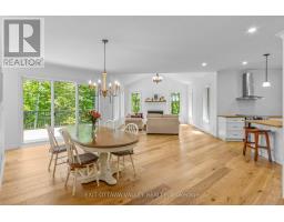 698 Mitchell Road, Madawaska Valley, ON K0J1B0 Photo 11