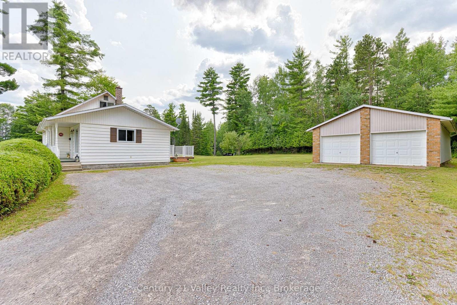 33949 41 HIGHWAY - 11