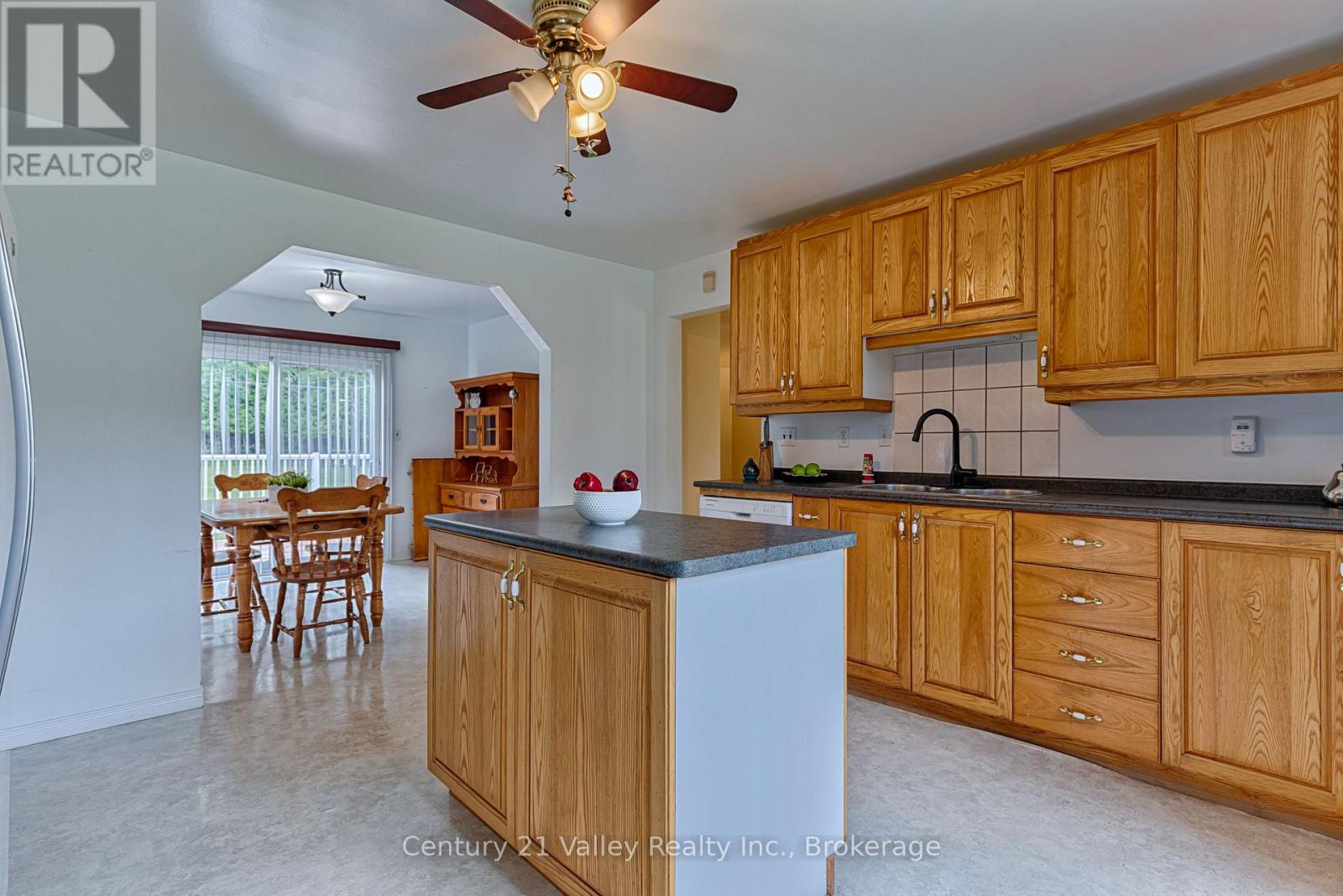 33949 41 HIGHWAY - 20