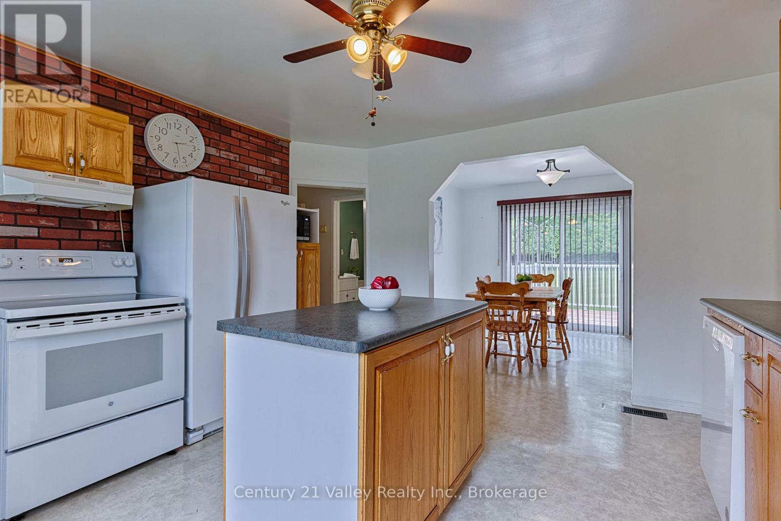 33949 41 HIGHWAY - Image 21