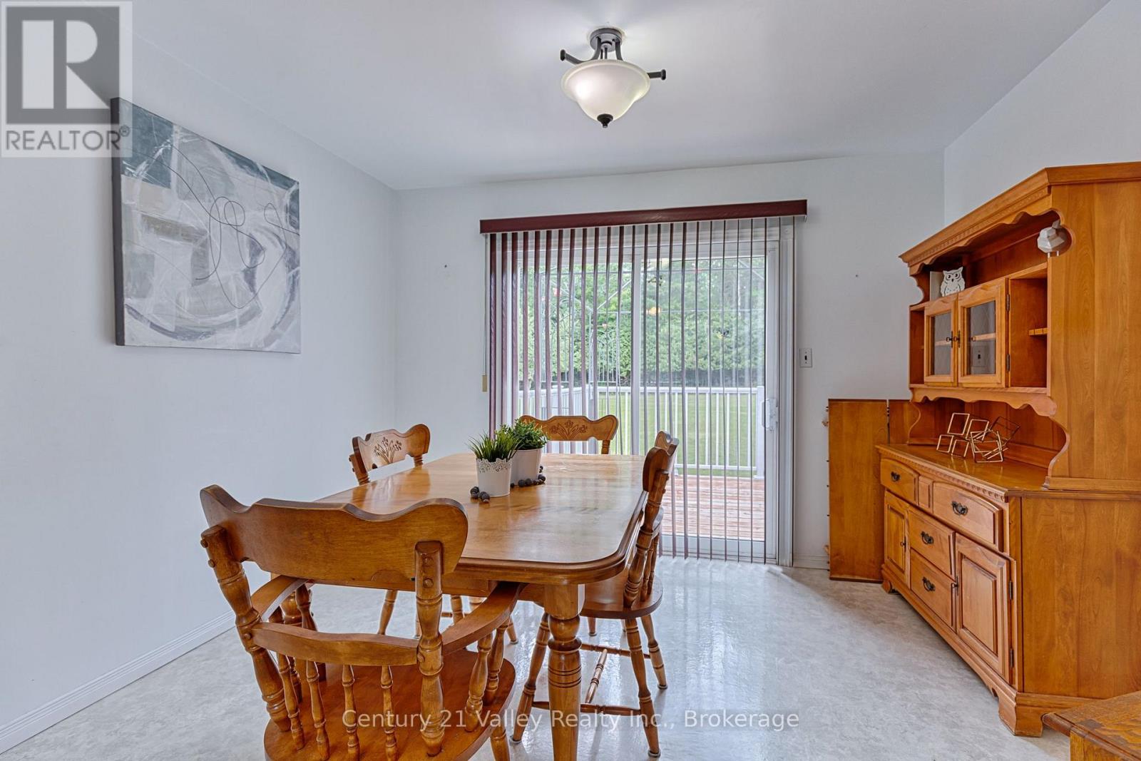 33949 41 HIGHWAY - 22