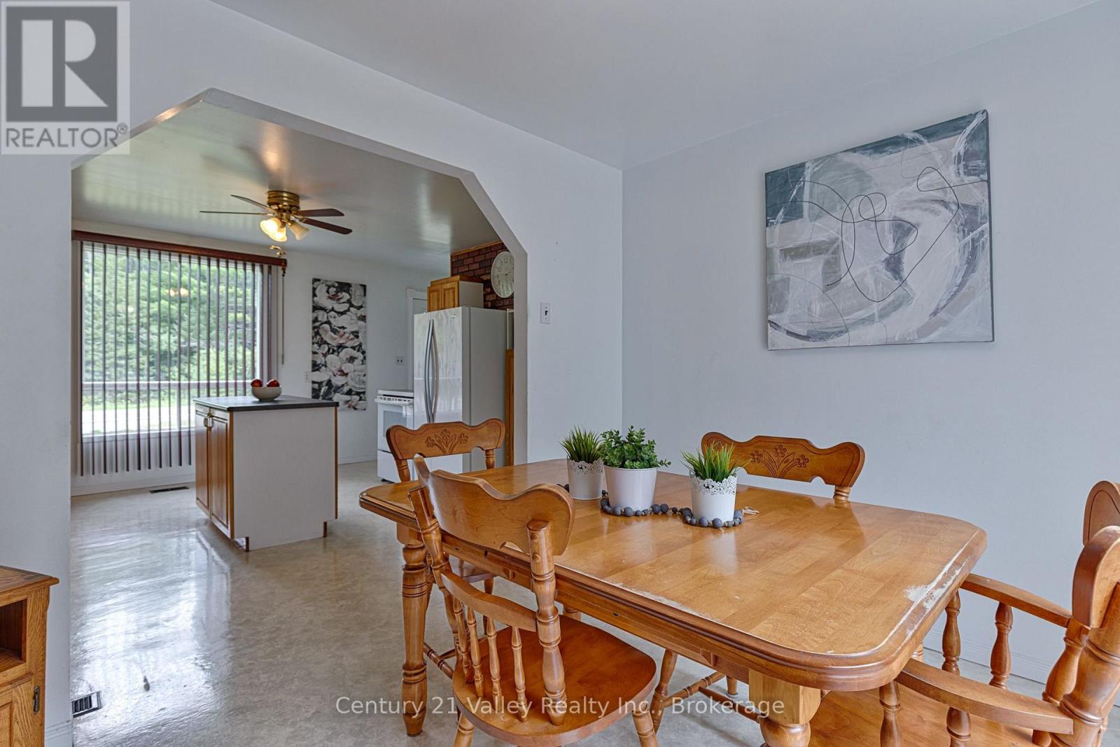33949 41 HIGHWAY - 23