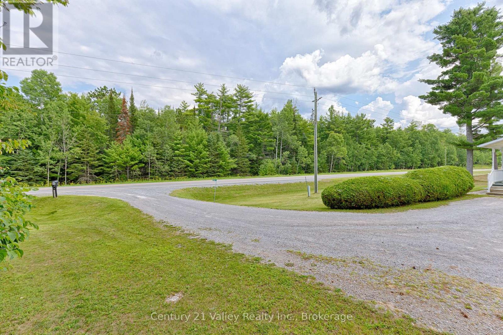 33949 41 HIGHWAY - Image 36