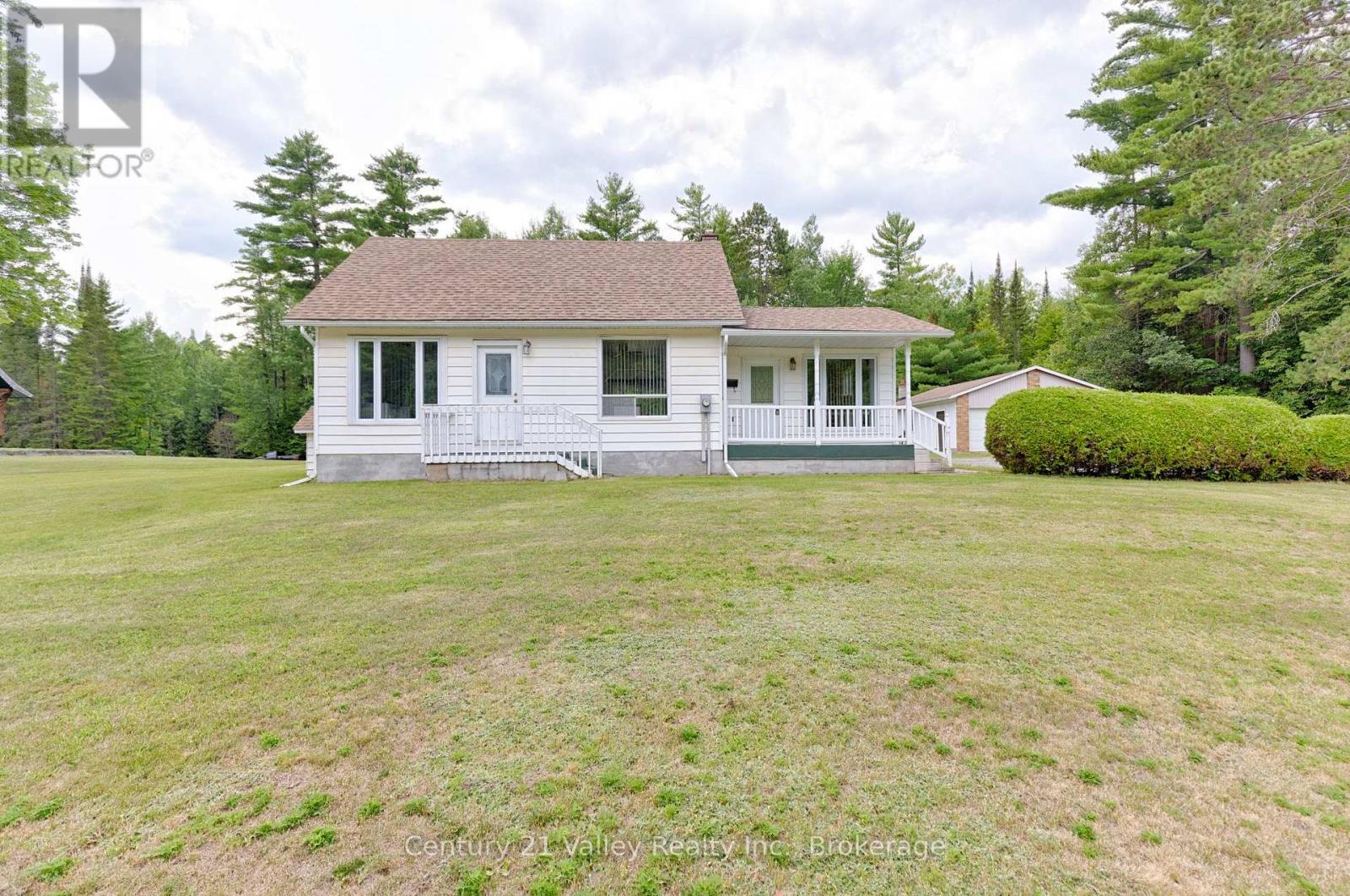 33949 41 HIGHWAY - 37