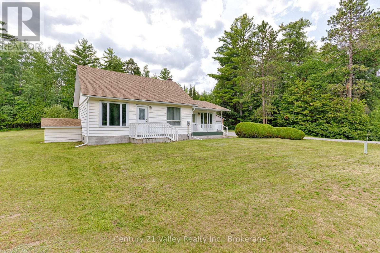 33949 41 HIGHWAY - Image 38