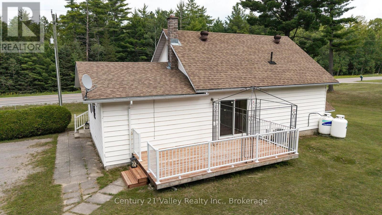 33949 41 HIGHWAY - 7