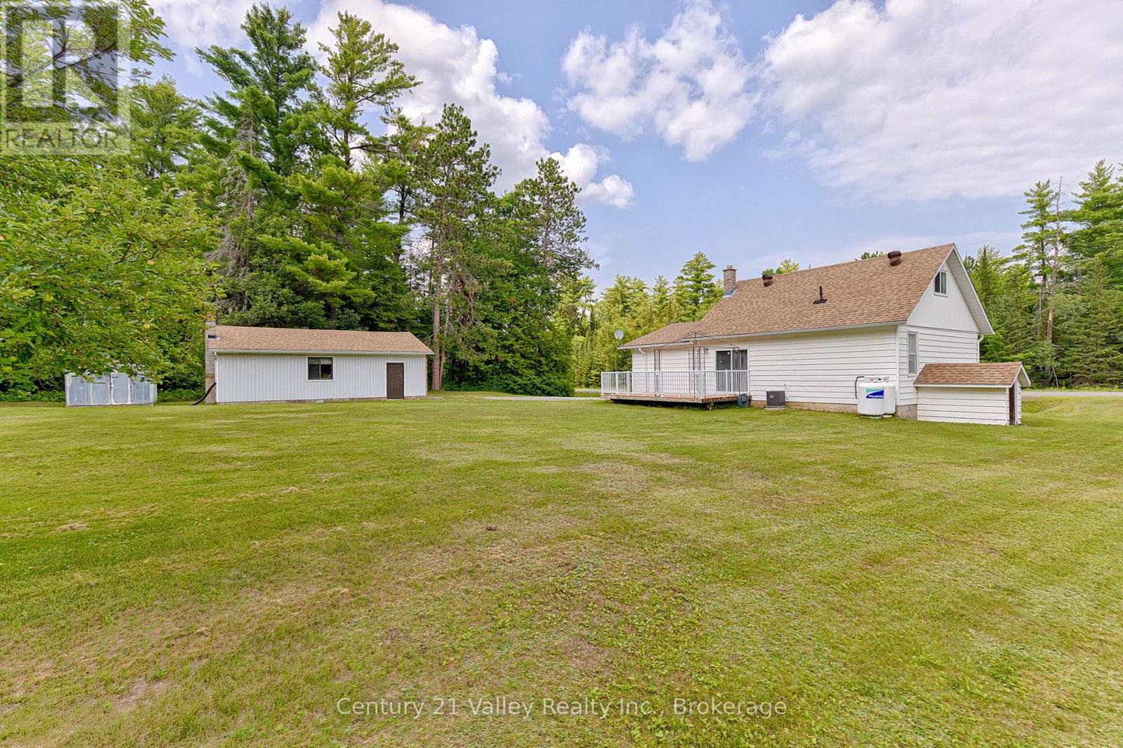 33949 41 HIGHWAY - Image 8