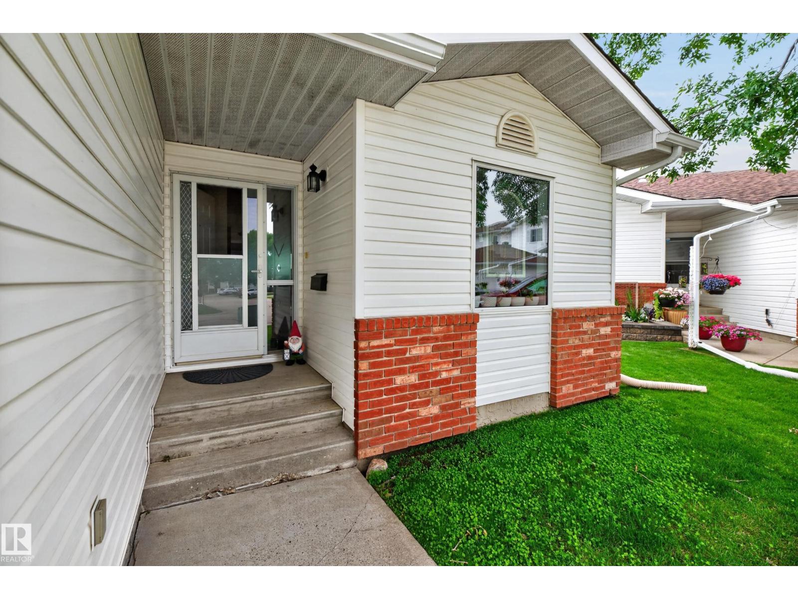 #17 15 RITCHIE WY, Regency Park (Sherwood Park), Sherwood Park photo 2