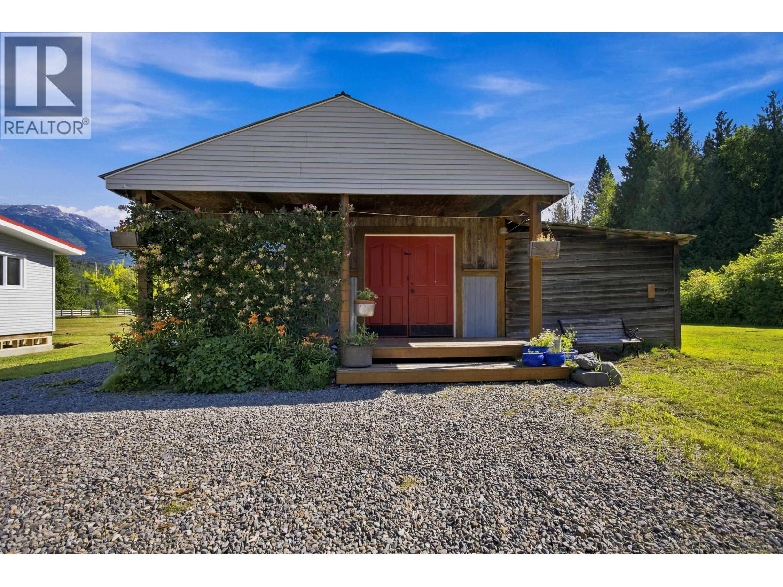 144 CEDARVALE FERRY Road, Terrace