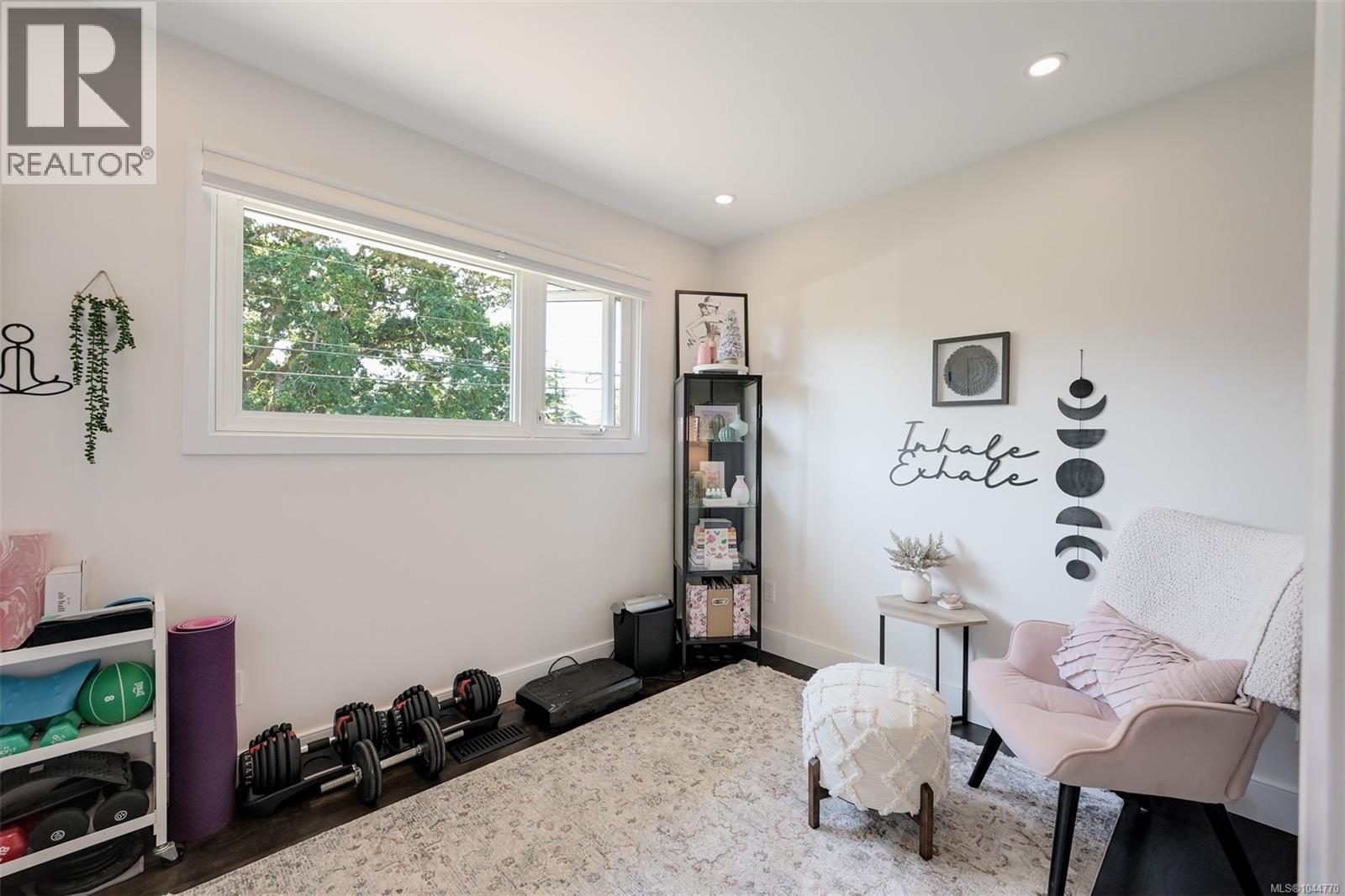  1762 Midgard Avenue, Saanich