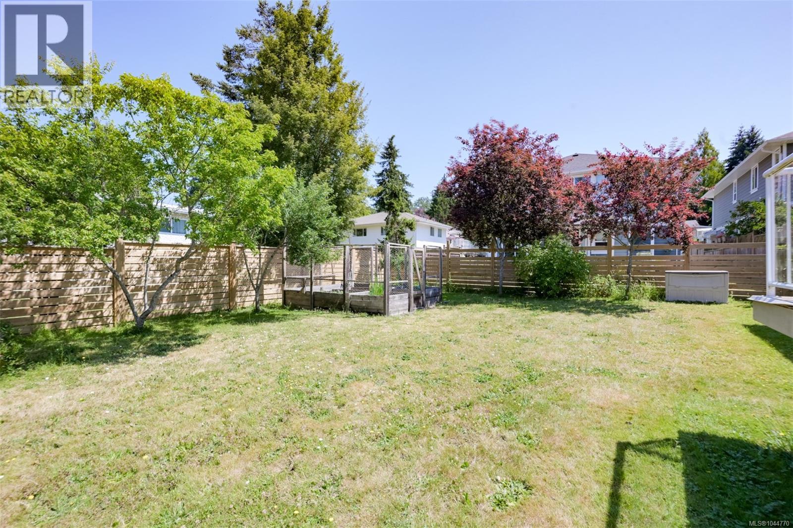  1762 Midgard Avenue, Saanich