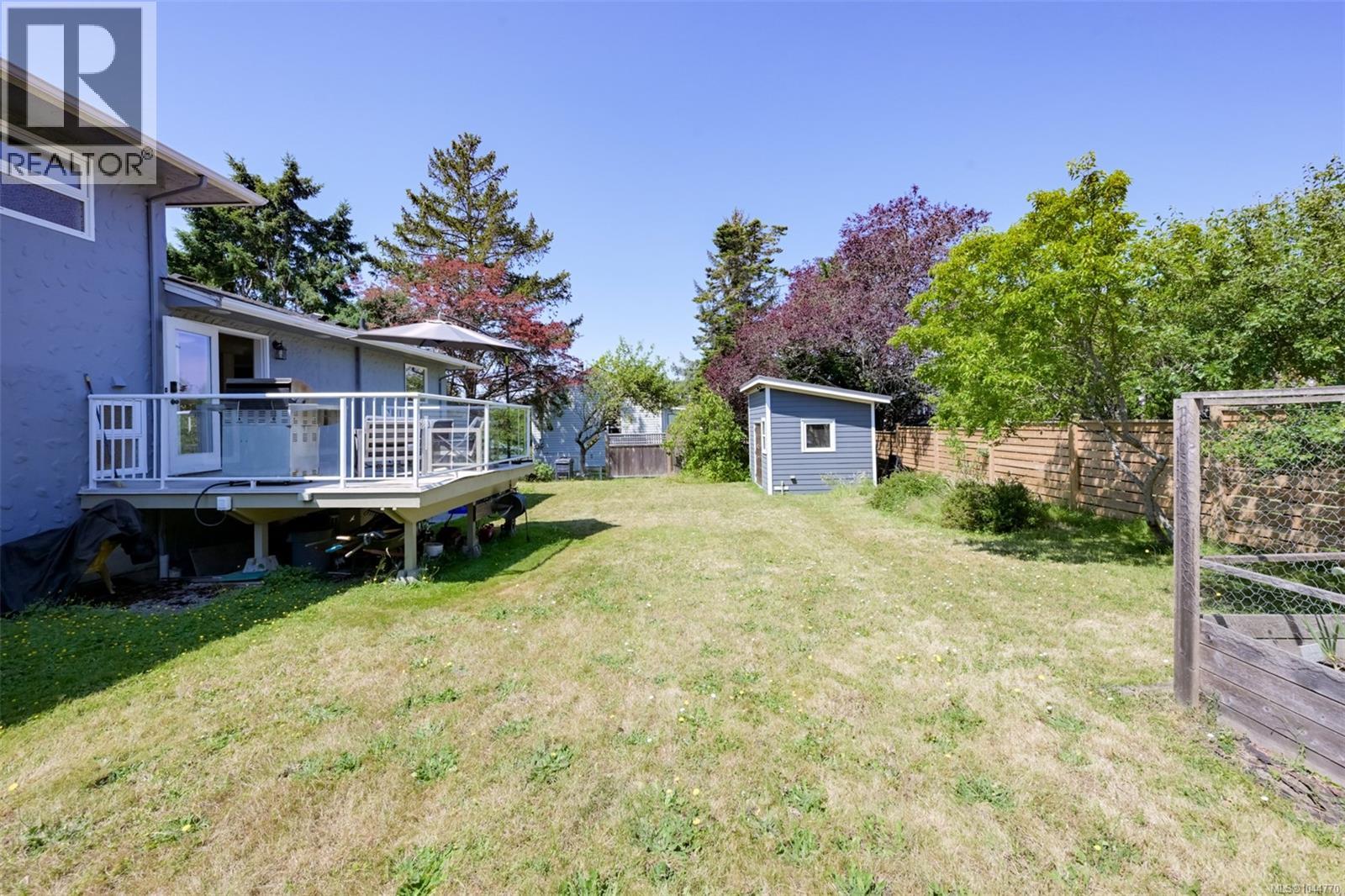  1762 Midgard Avenue, Saanich