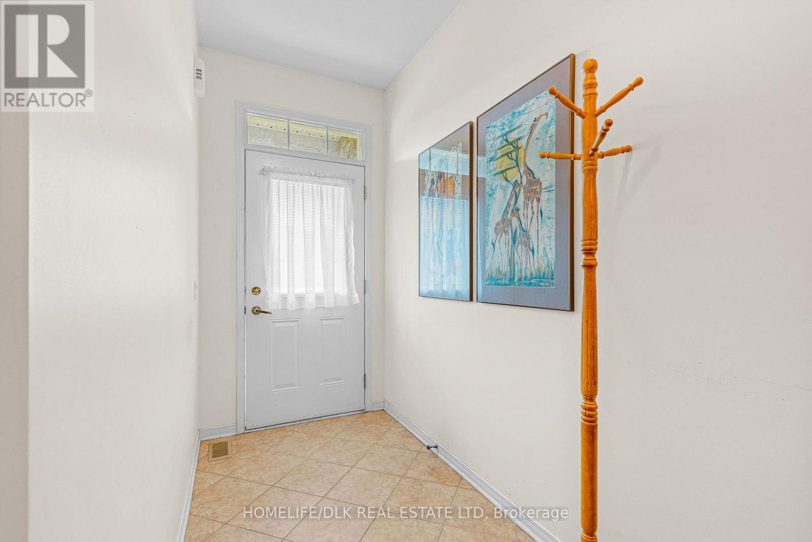 5 SUSANNA LANE - 4