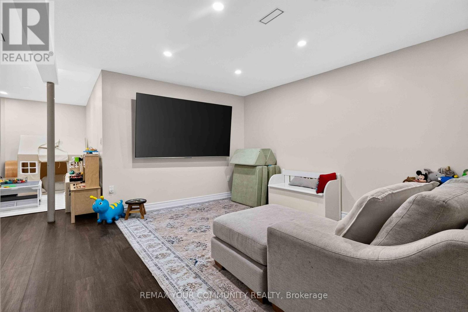 1038 GRANDLEA COURT - 37