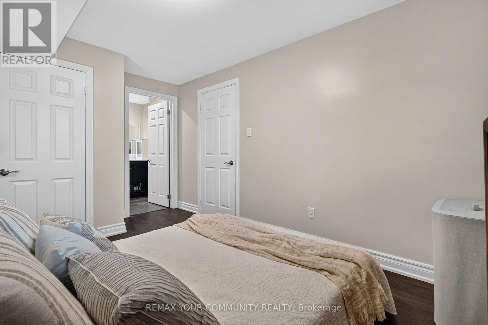 1038 GRANDLEA COURT - 42