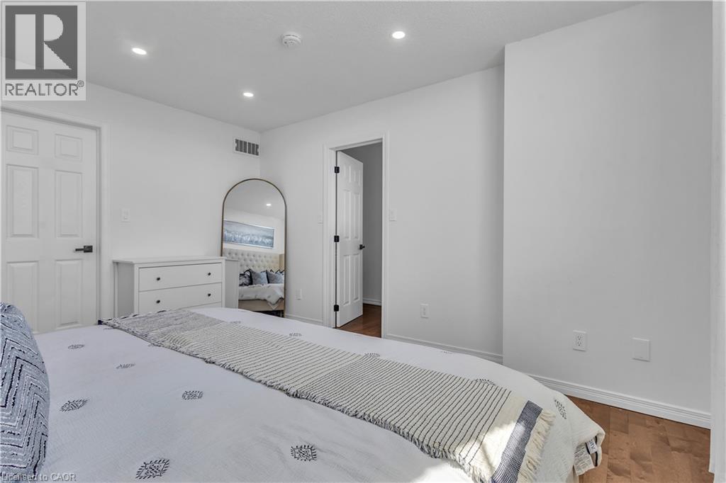 73 FITZGERALD Drive - Image 30