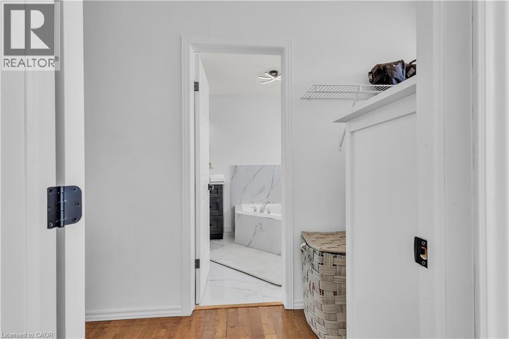 73 FITZGERALD Drive - Image 32