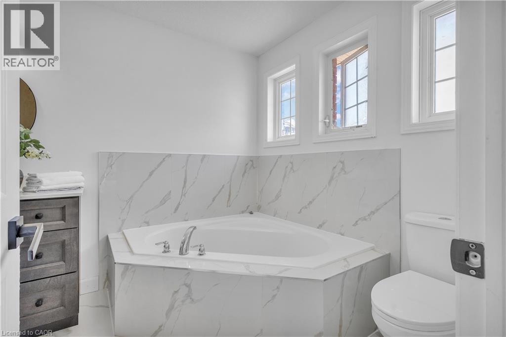 73 FITZGERALD Drive - Image 33