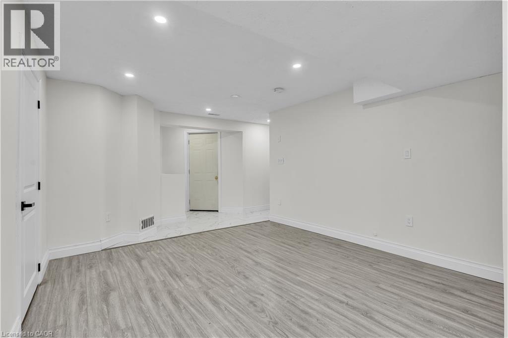 73 FITZGERALD Drive - Image 41
