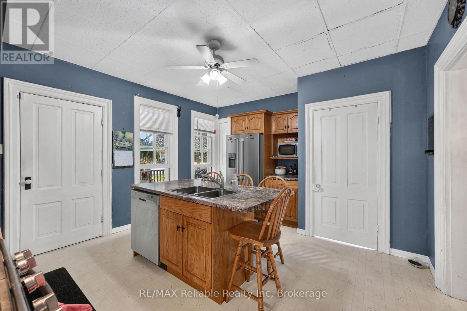 111 JOHN STREET - 16