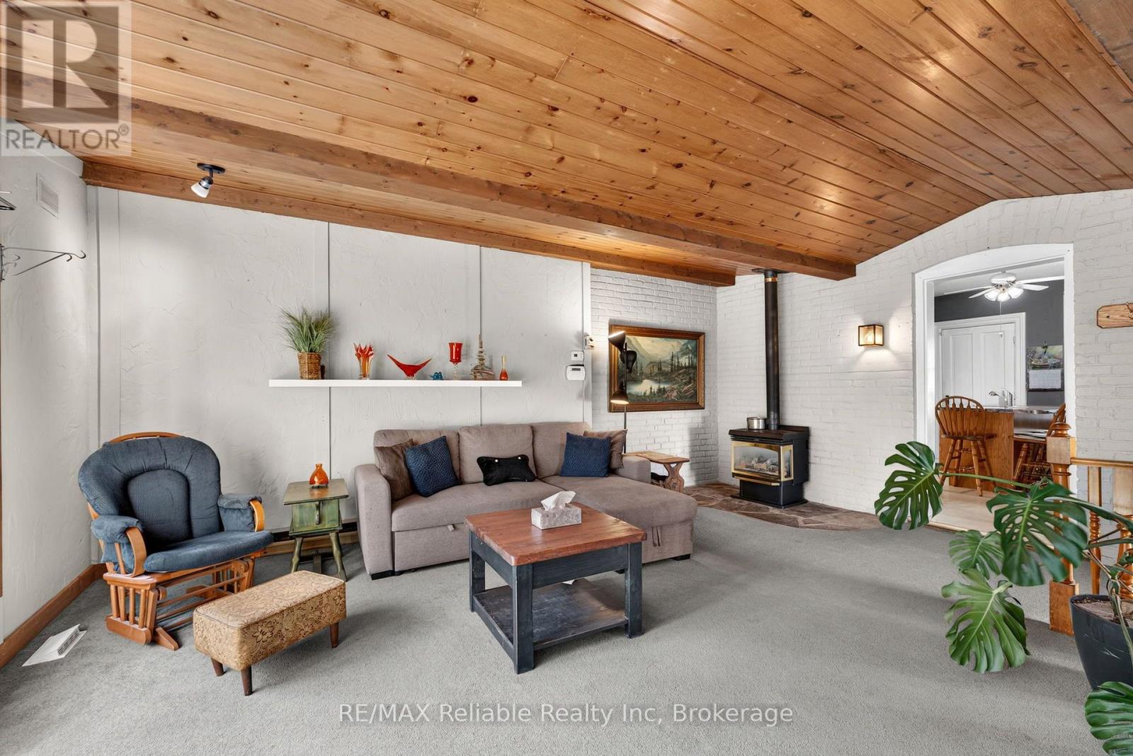 111 JOHN STREET - 23