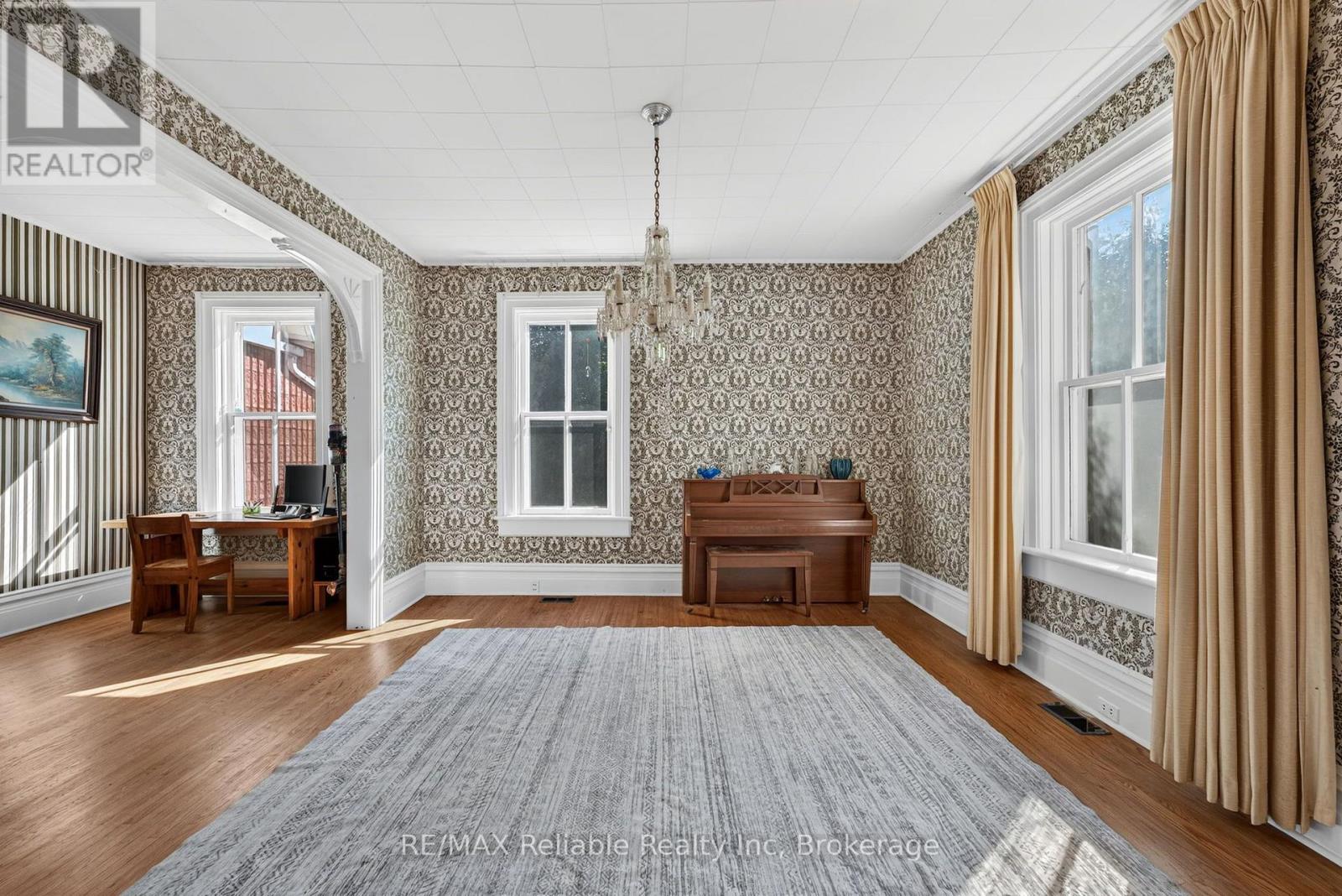 111 JOHN STREET - Image 9