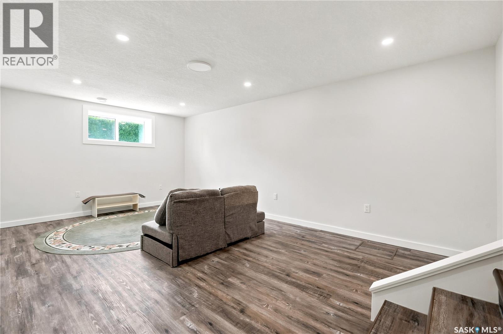 109 Ash STREET - 25