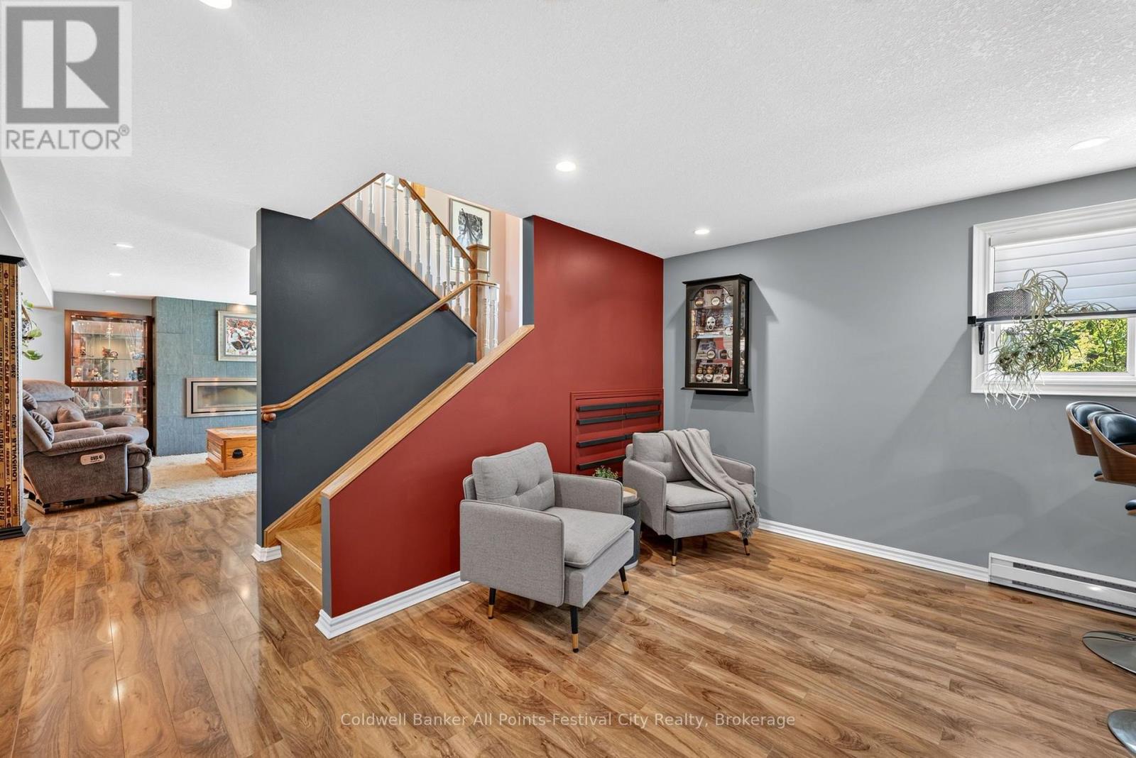 323 WARREN STREET - 29