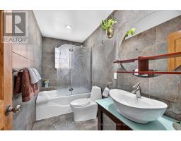 323 Warren Street, Goderich), ON N7A4G1 Photo 16