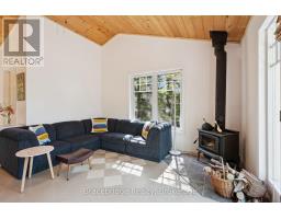 27 Beaumont Bay Road, Muskoka Lakes, ON P0B1L0 Photo 9