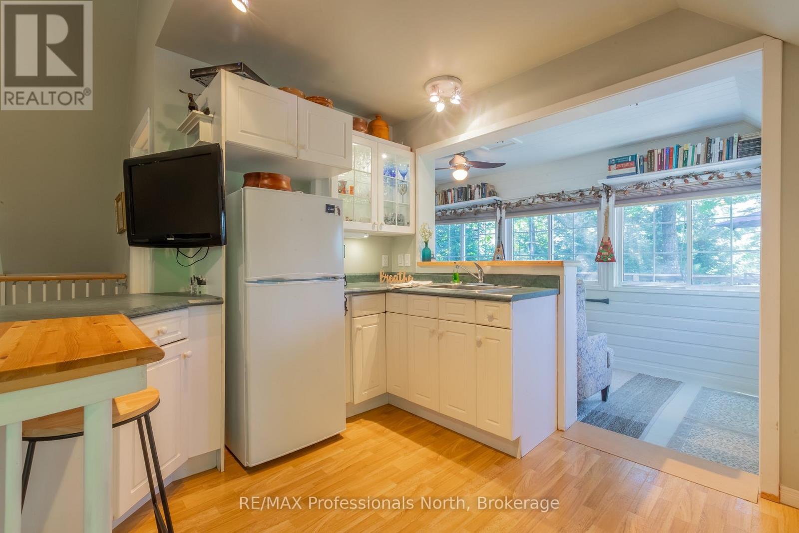 78 JEFFERY DRIVE - 33