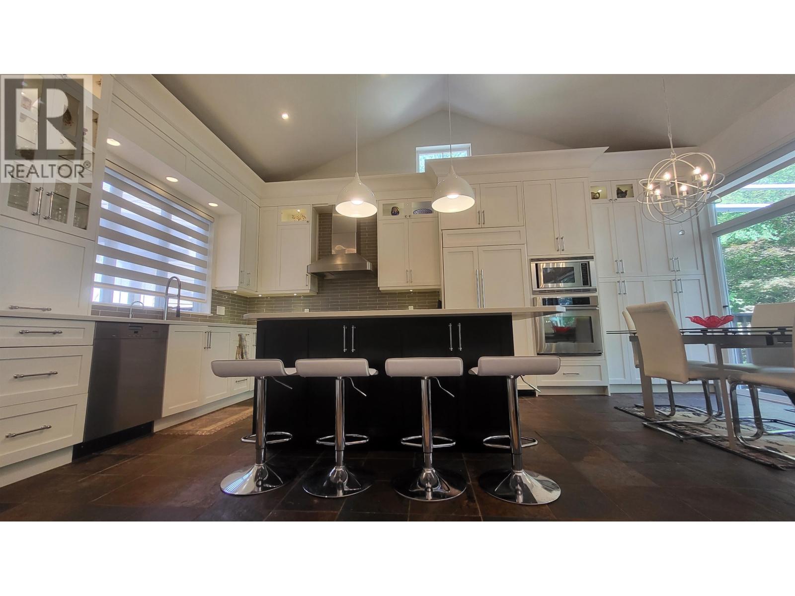 62 ASHWOOD DRIVE
