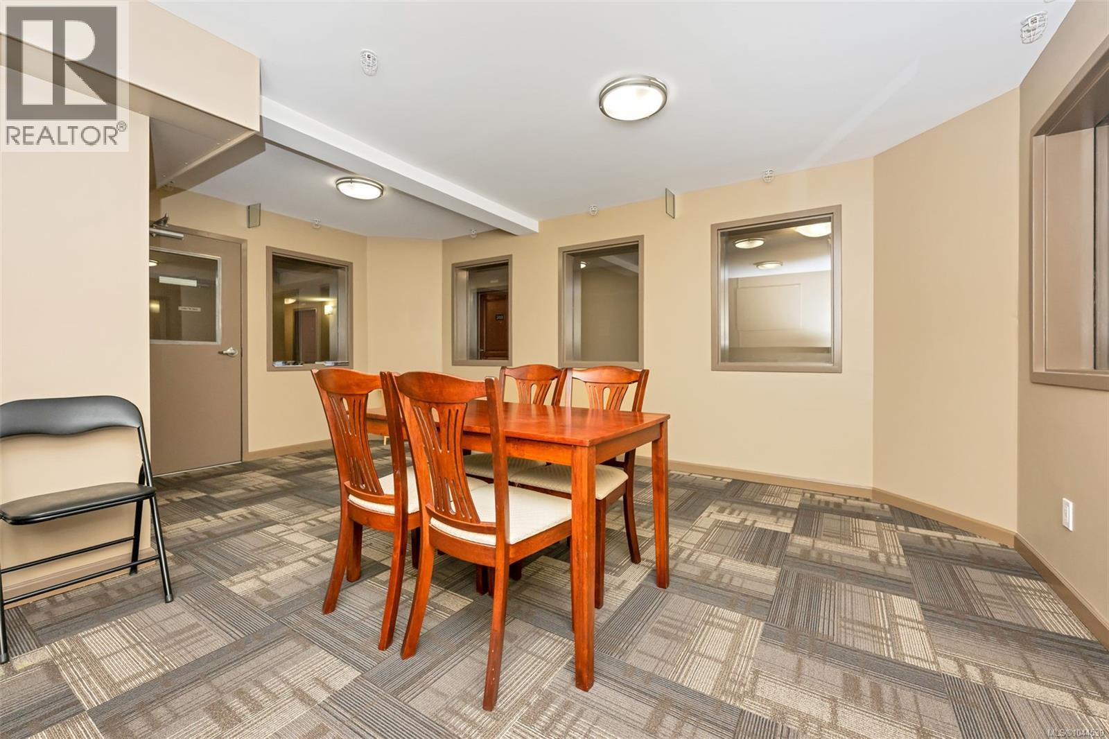 214 655 Goldstream Avenue, Langford
