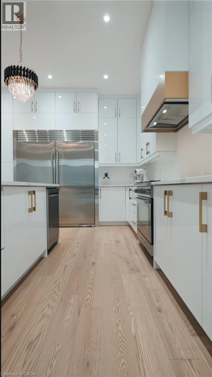 18 CASAVANT Court - 2