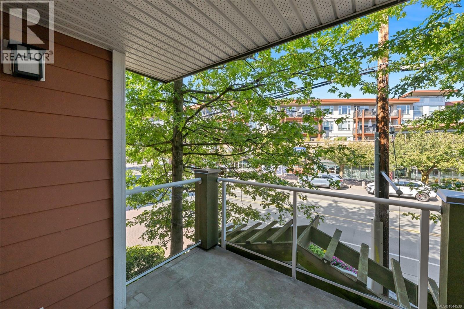 214 655 Goldstream Avenue, Langford