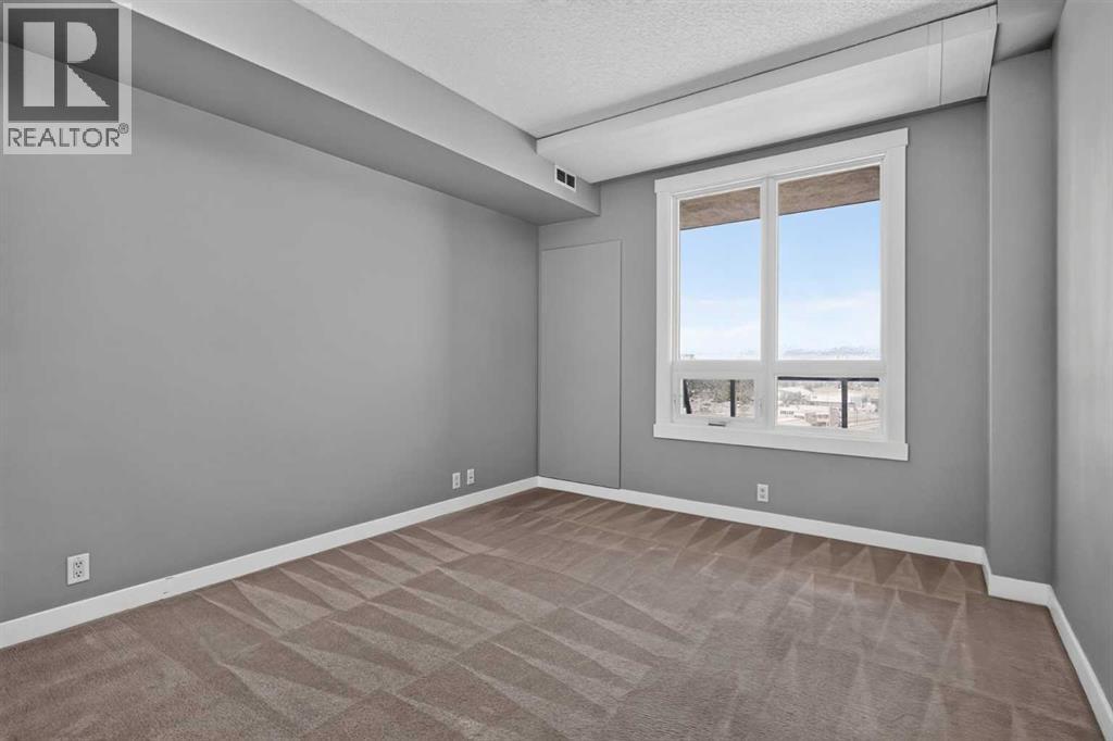 #1205 8710 Horton Road SW - 34