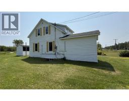 Dining nook - 10172 Route 113, Miscou, NB E8T2B4 Photo 7