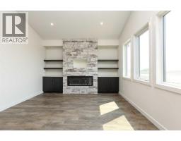 562 Malahat Green W, Lethbridge, AB T1J5W4 Photo 13