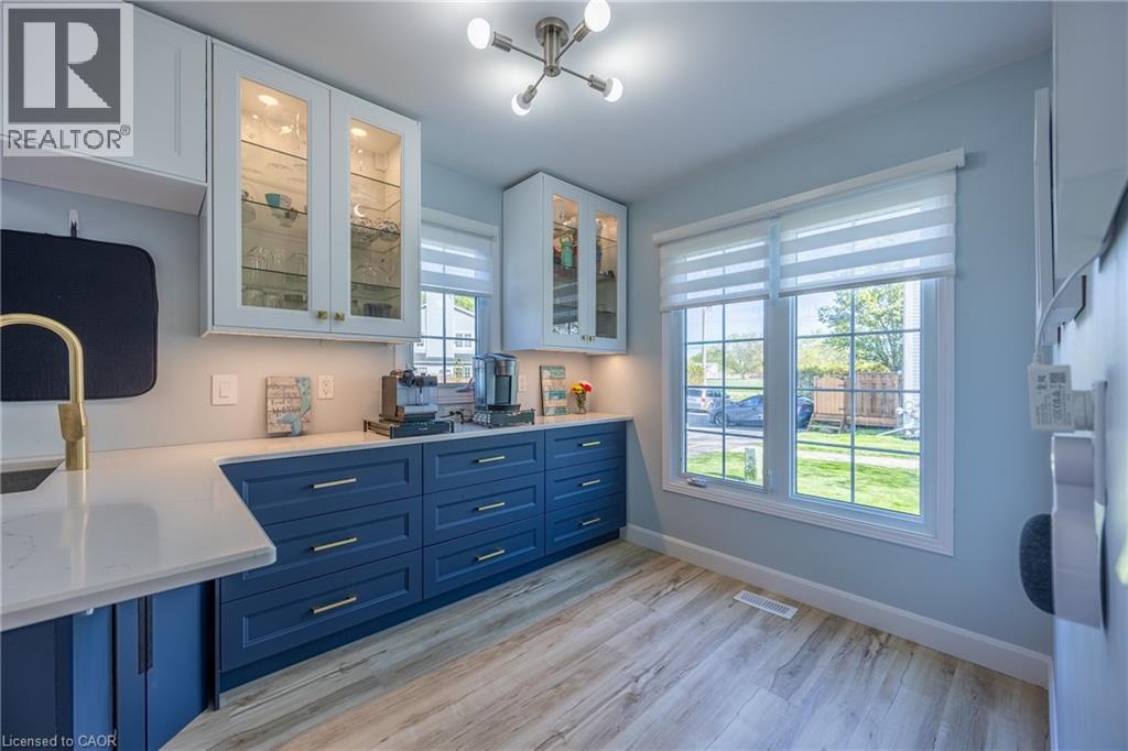 #17 14 NEW LAKESHORE Road - Image 11