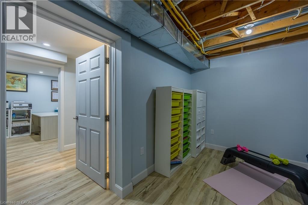 #17 14 NEW LAKESHORE Road - Image 34