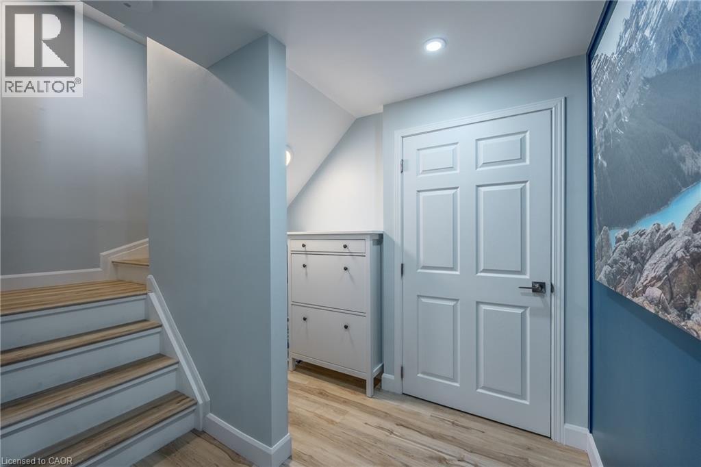 #17 14 NEW LAKESHORE Road - Image 31