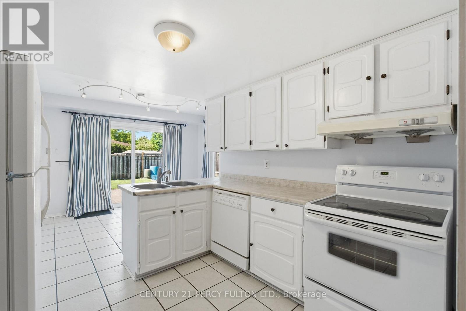 208 CONLEY STREET - 13