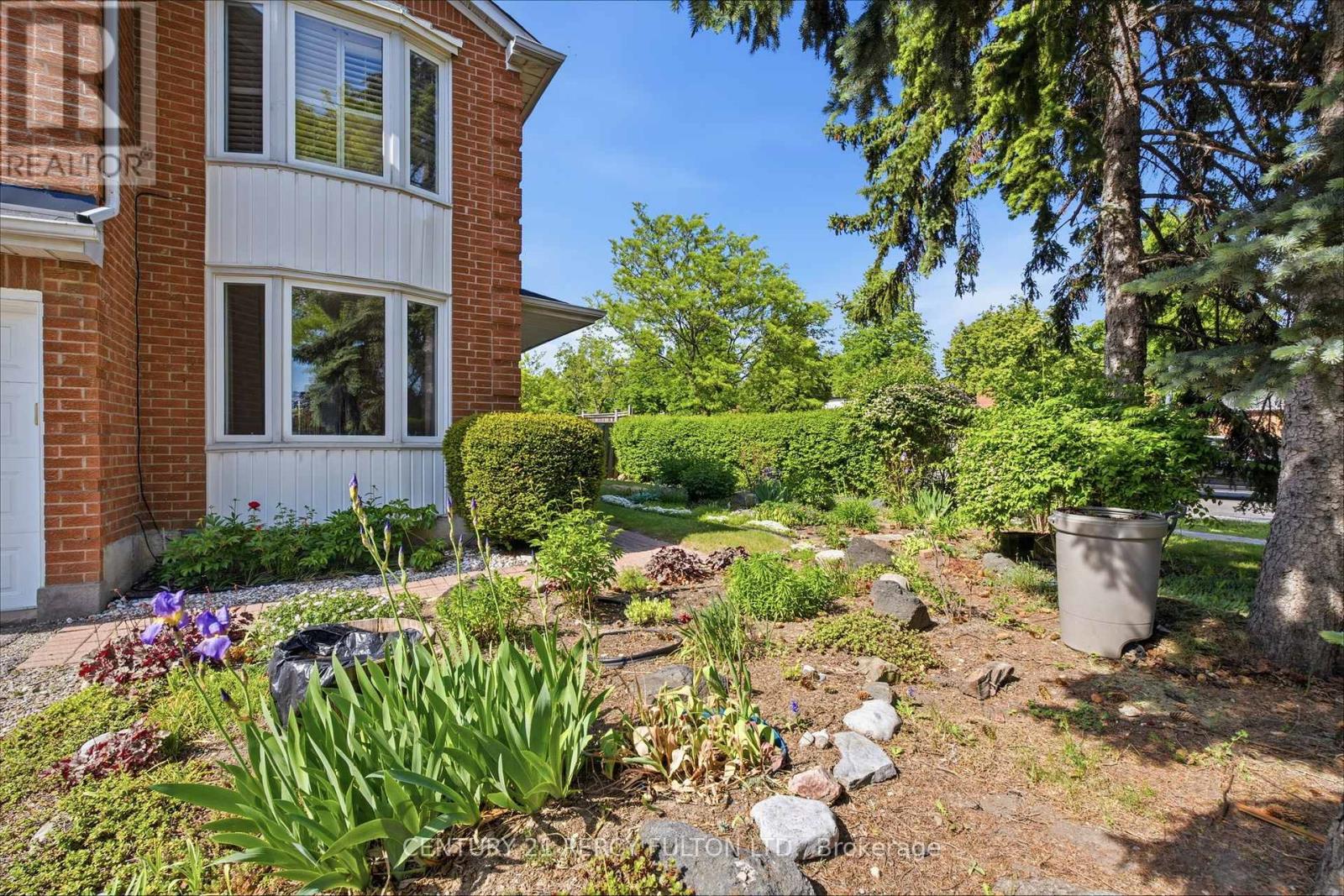 208 CONLEY STREET - 2