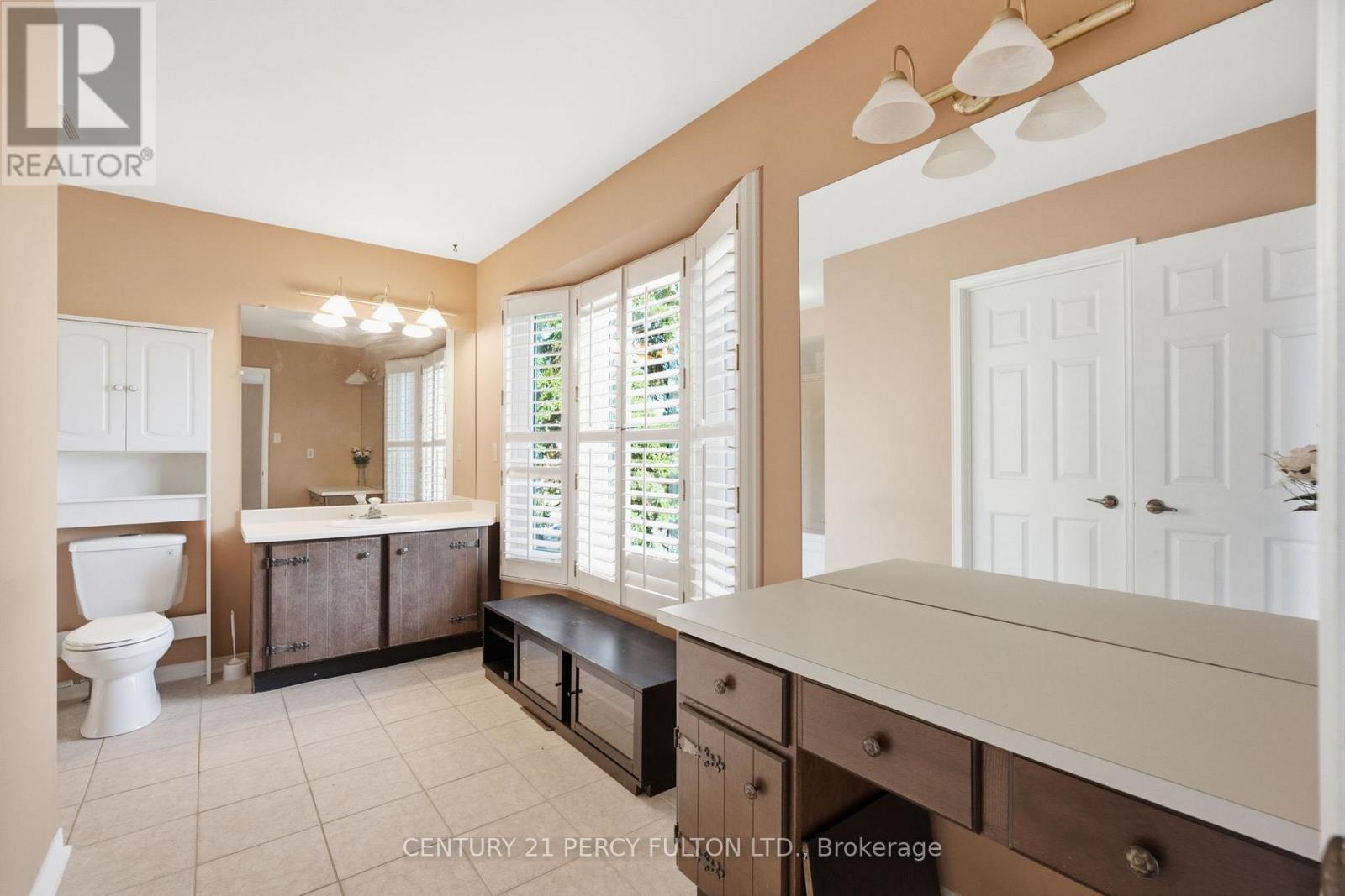208 CONLEY STREET - Image 28