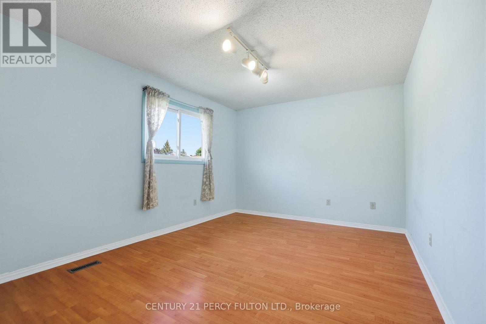 208 CONLEY STREET - 34