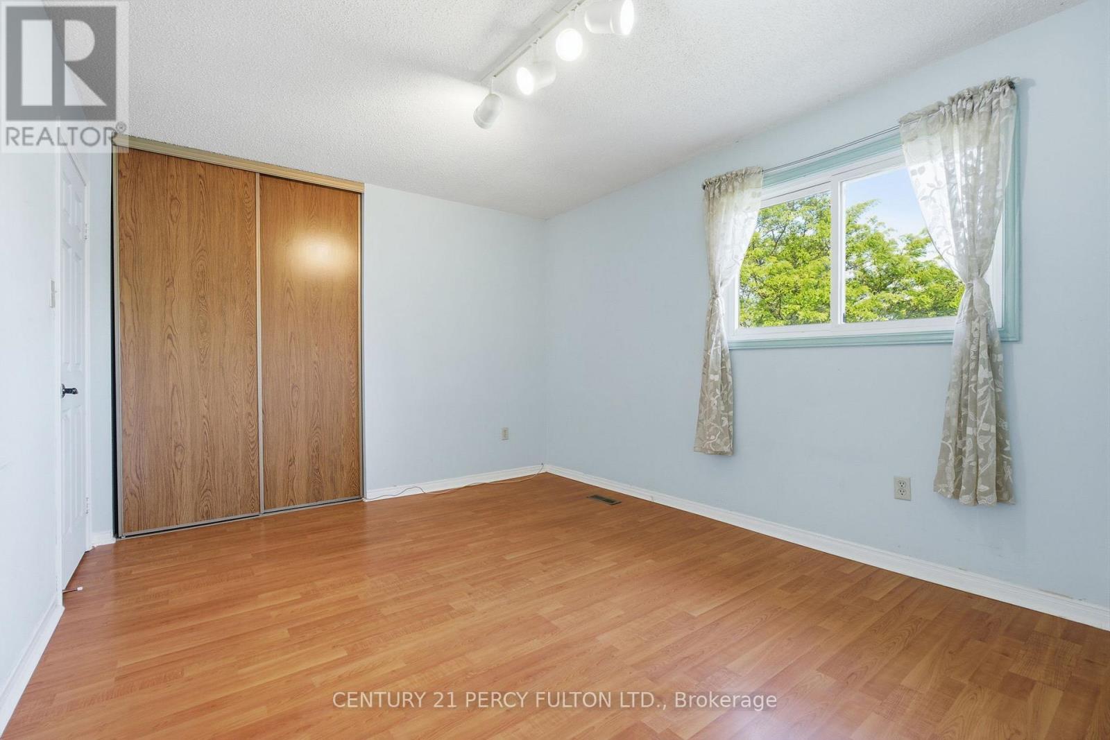 208 CONLEY STREET - Image 35