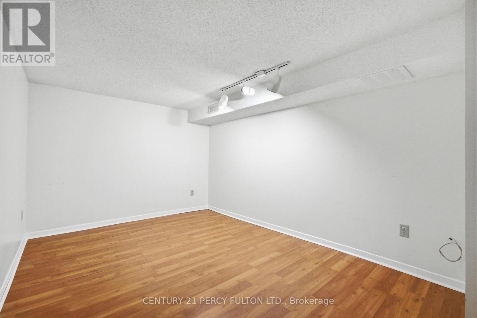 208 CONLEY STREET - Image 38
