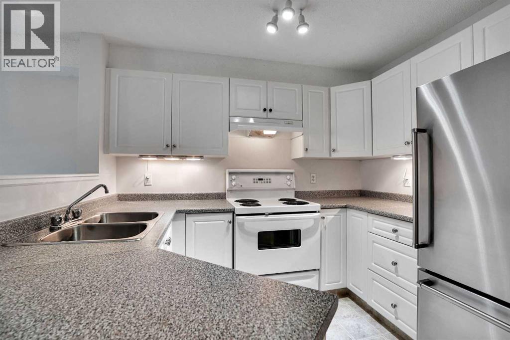 219, 4000 Citadel Meadow Point NW, Citadel, Calgary photo 4