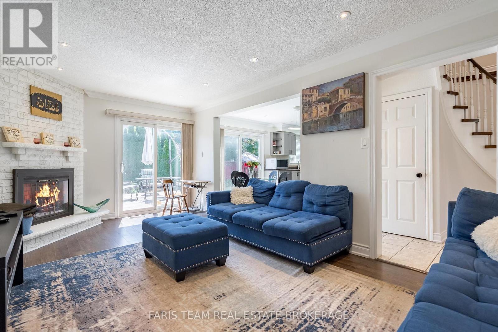 503 GROVE STREET E - 16